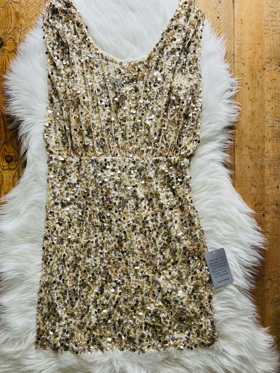 Aidan Mattox Dresses & Skirts - Aidan Mattox Sequin Mini Dress Size 6